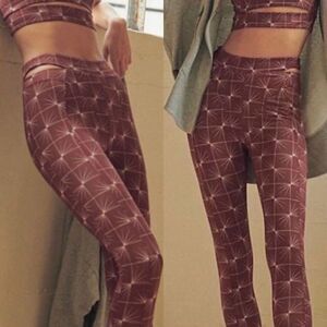 NWT Free People Movement Super High Rise Sneak
Peek Printed Legging CutOut Waist